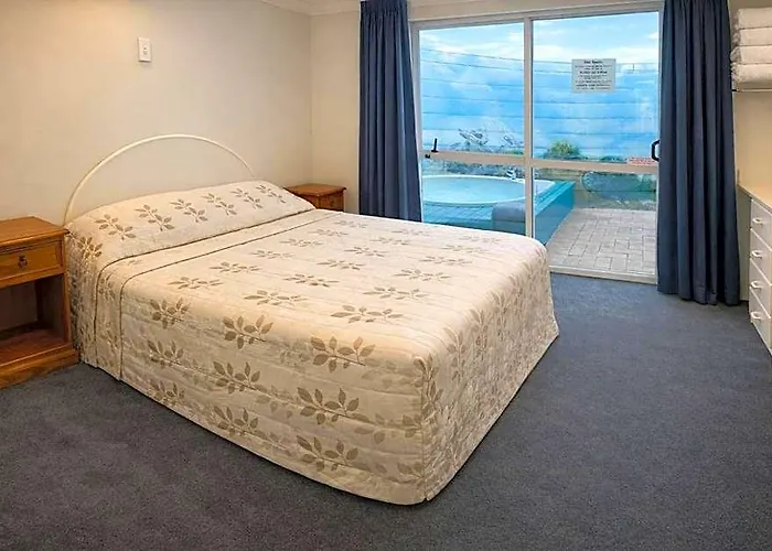 Ascot On Fenton Motel 4*