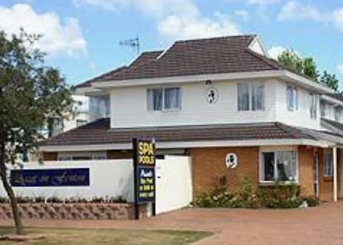 Ascot On Fenton Motel 4*